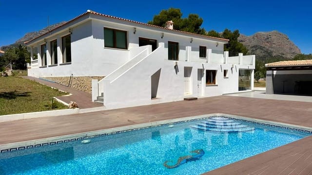 4 soveværelse Villa til salg i La Nucia med swimmingpool - € 900.000 (Ref: 9858720)