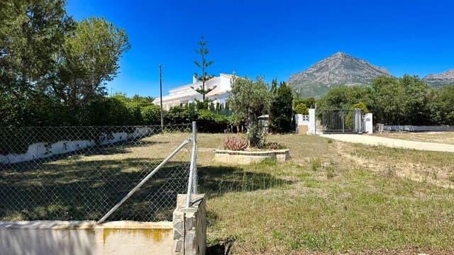 4 soveværelse Villa til salg i La Nucia med swimmingpool - € 900.000 (Ref: 9858720)