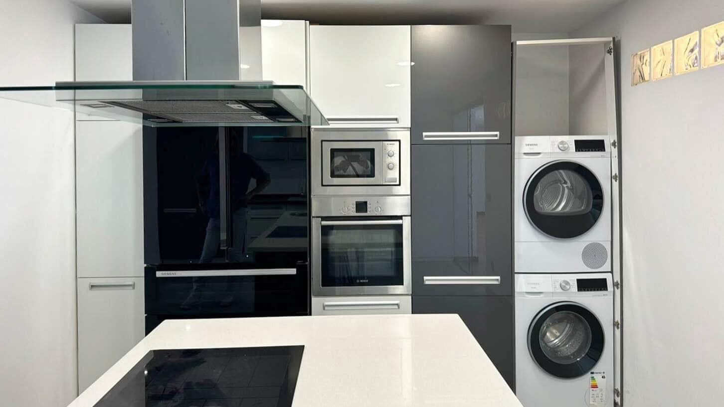 4 chambre Villa/Maison à vendre à La Nucia avec piscine - 900 000 € (Ref: 9858720)