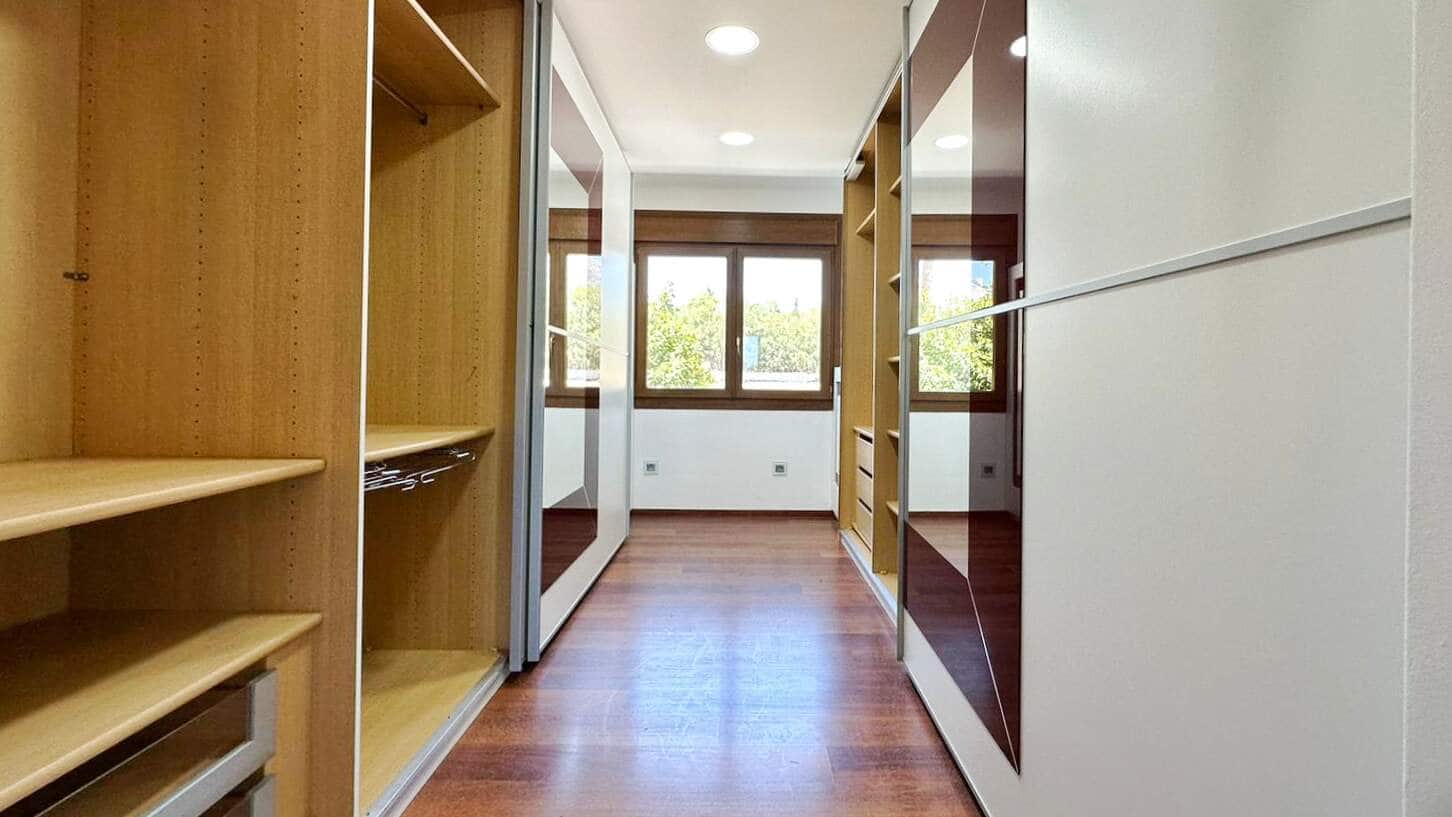 4 chambre Villa/Maison à vendre à La Nucia avec piscine - 900 000 € (Ref: 9858720)