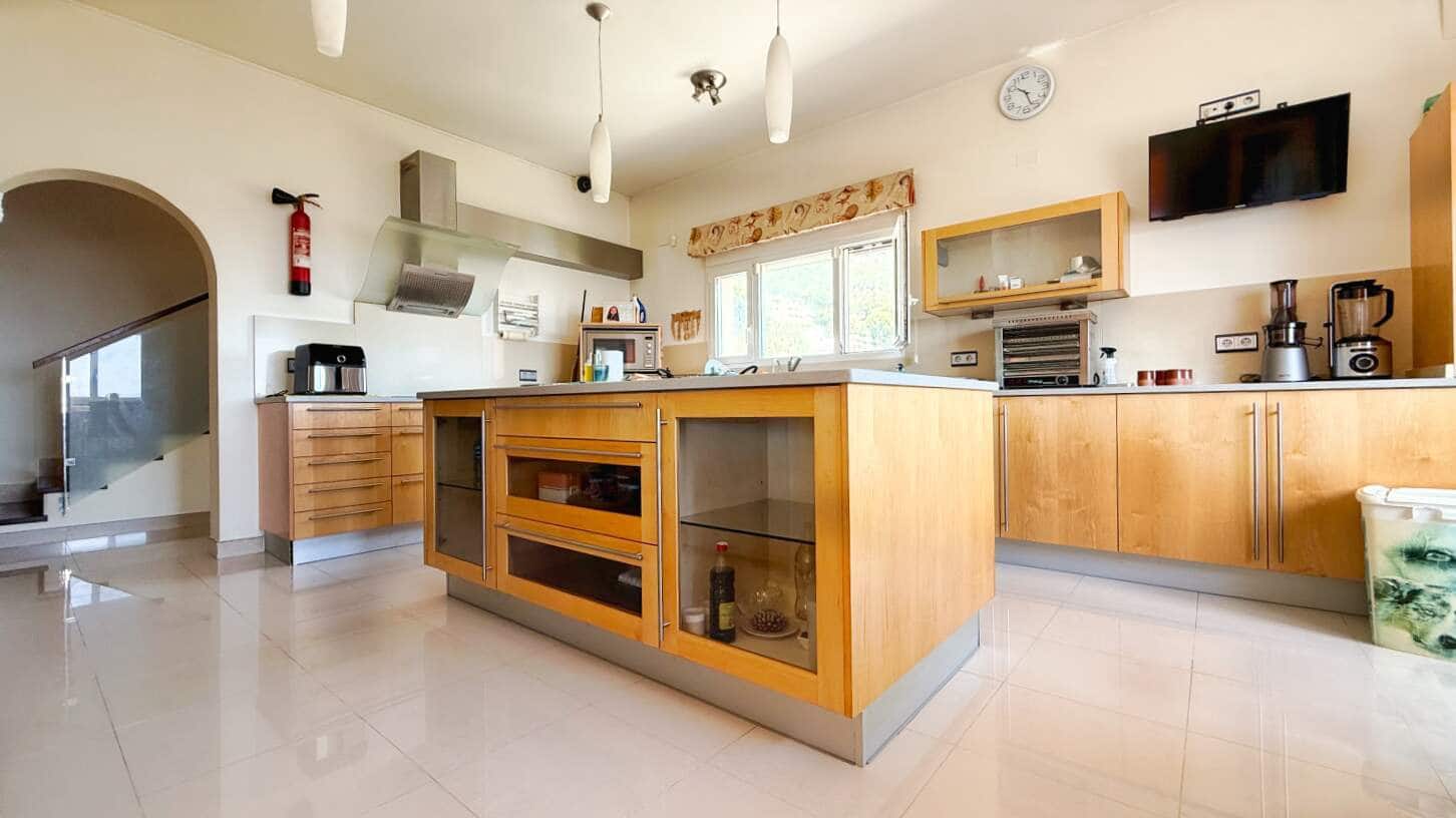 4 soverom Villa til salgs i Calpe / Calp med garasje - € 1 100 000 (Ref: 9877149)