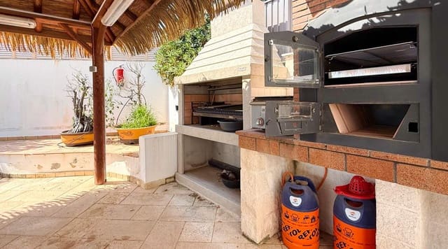 4 soverom Villa til salgs i Calpe / Calp med garasje - € 1 100 000 (Ref: 9877149)