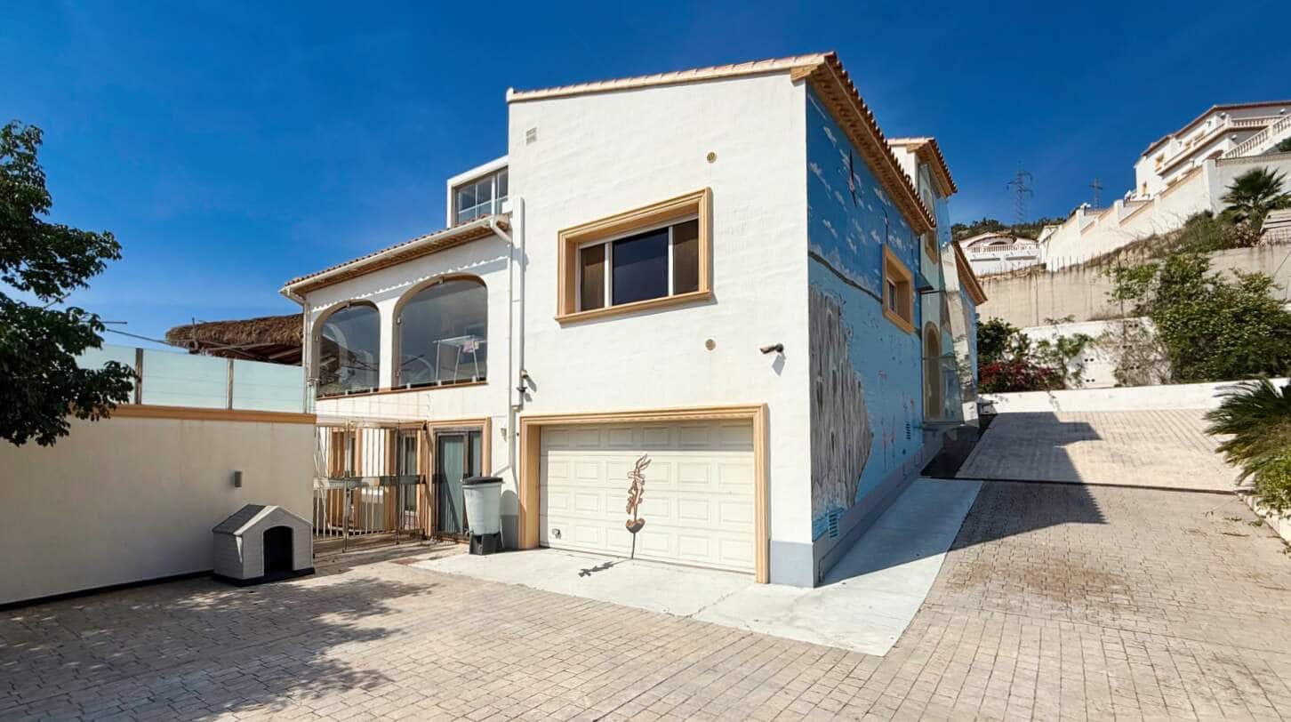 4 soverom Villa til salgs i Calpe / Calp med garasje - € 1 100 000 (Ref: 9877149)