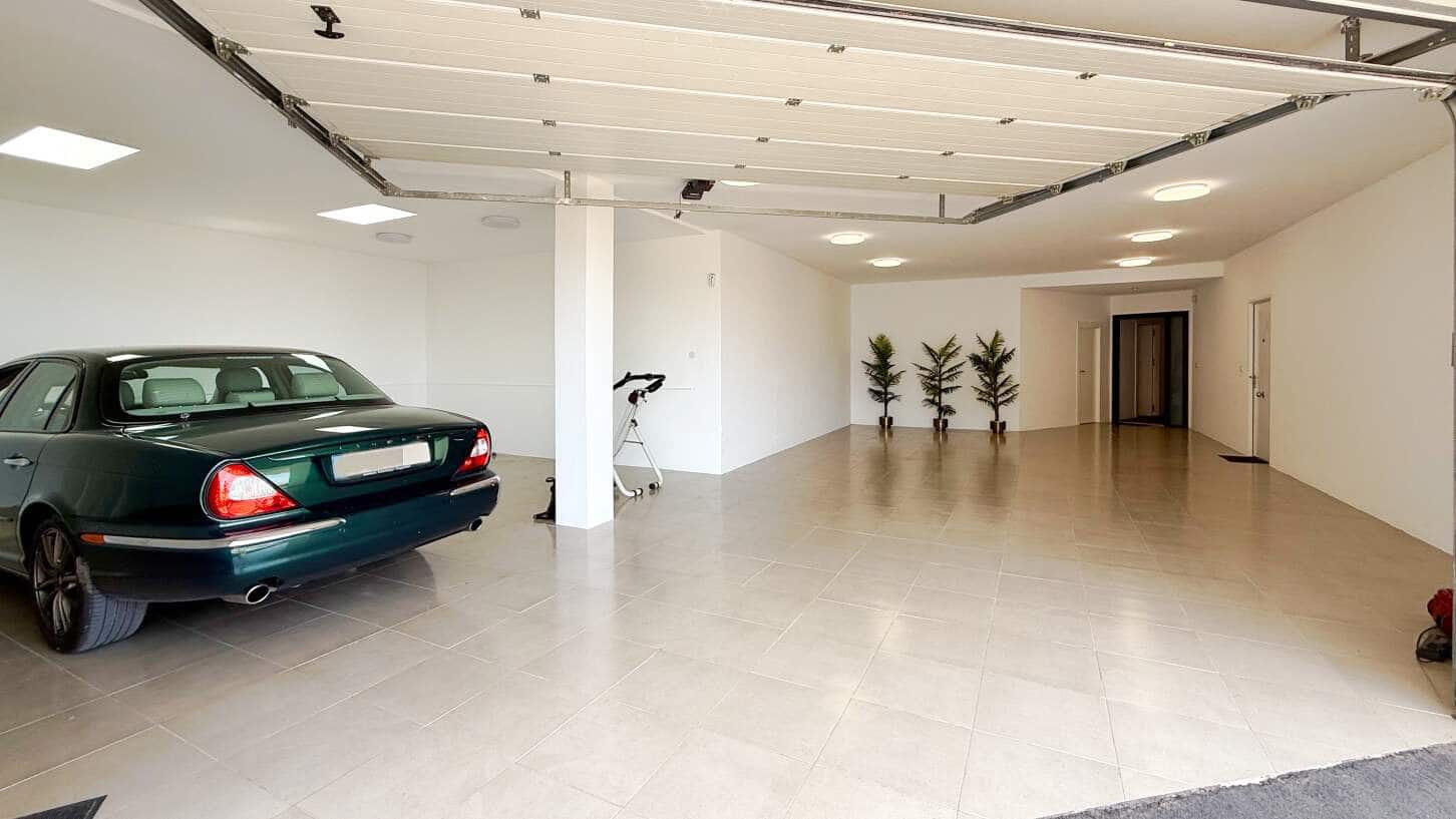 6 bedroom Villa for sale in Altea with pool garage - € 1,799,000 (Ref: 9888721)
