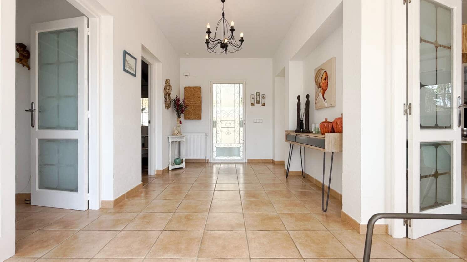 3 bedroom Villa for sale in Altea with pool garage - € 725,000 (Ref: 9911765)
