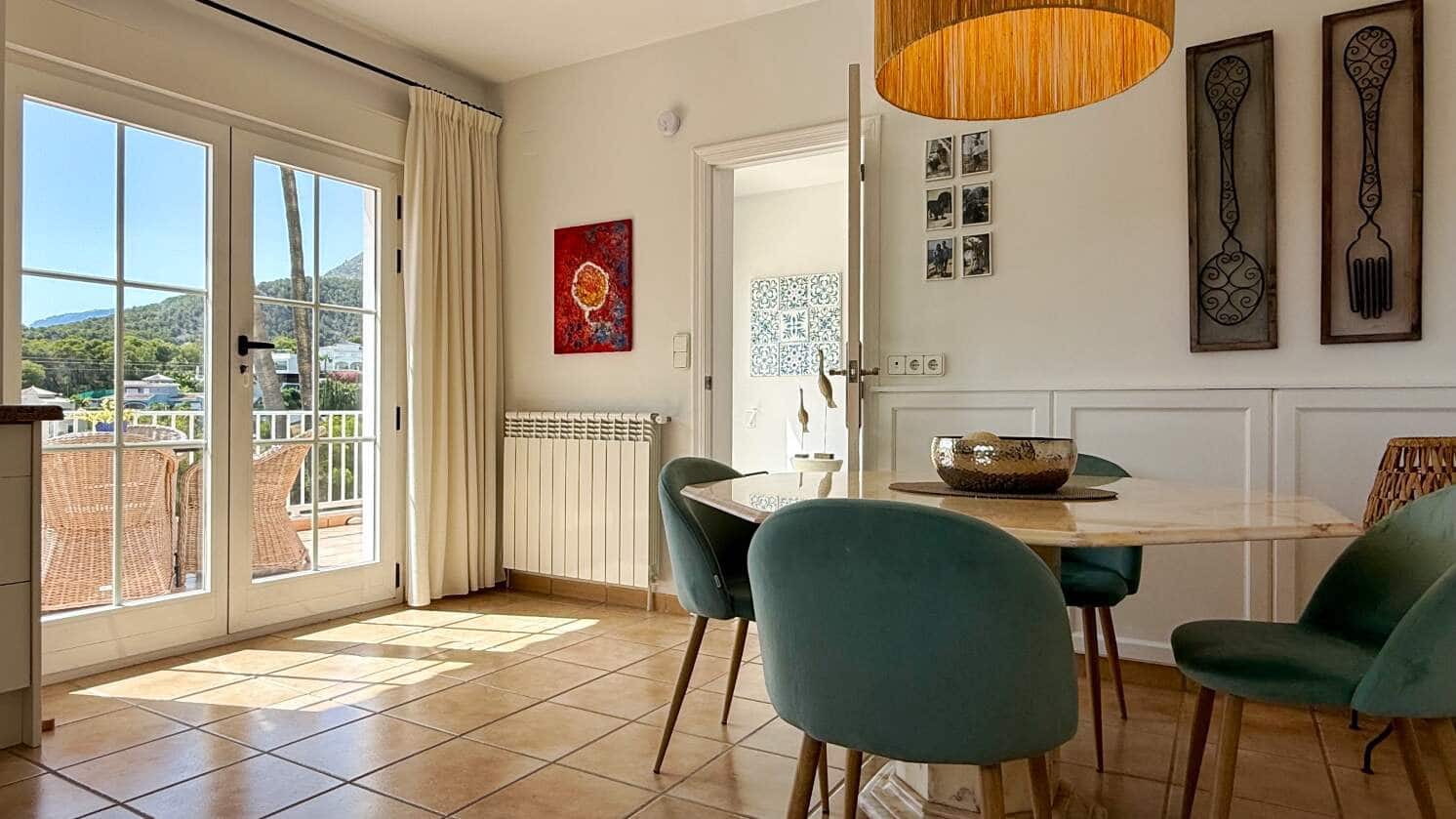 3 bedroom Villa for sale in Altea with pool garage - € 725,000 (Ref: 9911765)