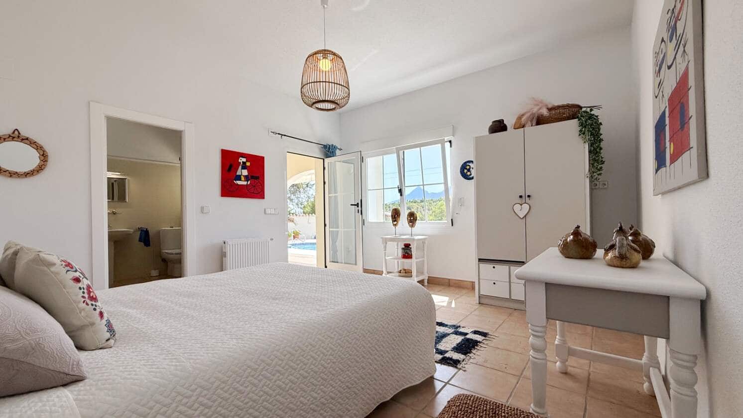 3 bedroom Villa for sale in Altea with pool garage - € 725,000 (Ref: 9911765)