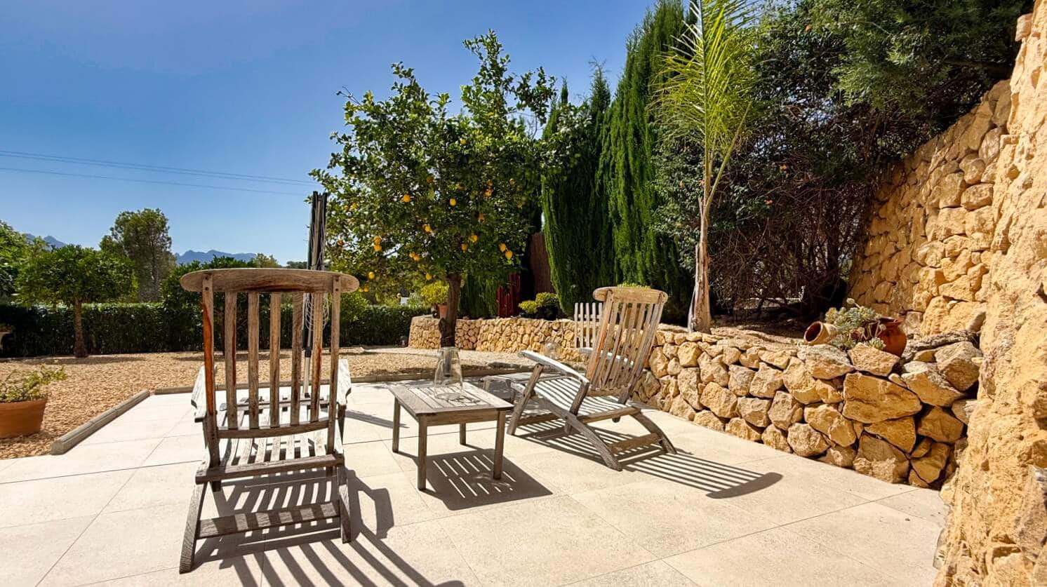 3 bedroom Villa for sale in Altea with pool garage - € 725,000 (Ref: 9911765)