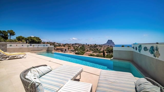 5 makuuhuone Huvila myytävänä paikassa Calpe / Calp mukana uima-altaan 
autotalli - 1 590 000 € (Ref: 9911766)
