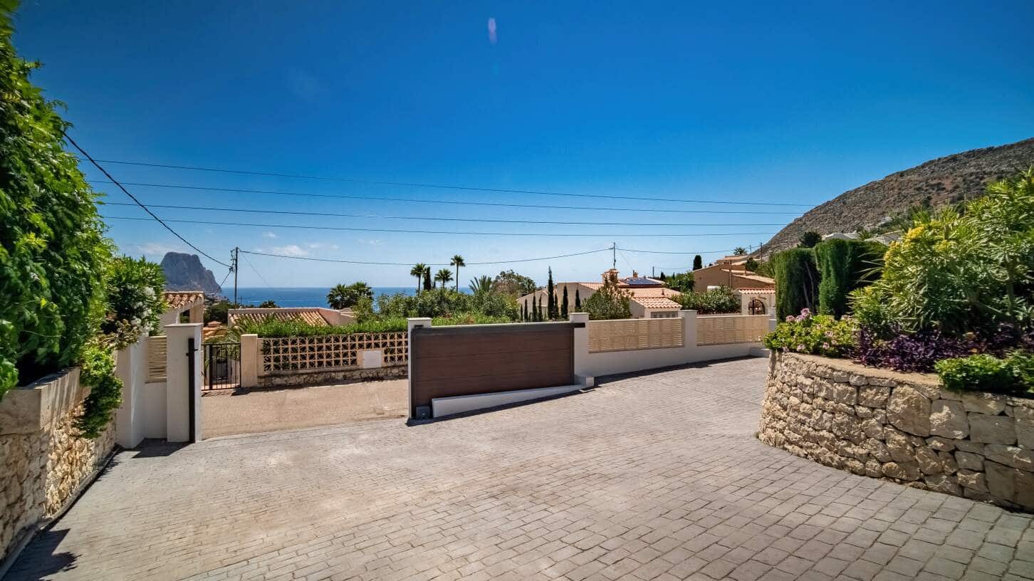 5 soverom Villa til salgs i Calpe / Calp med svømmebasseng garasje - € 1 590 000 (Ref: 9911766)