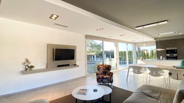 4 chambre Villa/Maison à vendre à Calpe / Calp avec piscine garage - 1 250 000 € (Ref: 9912257)