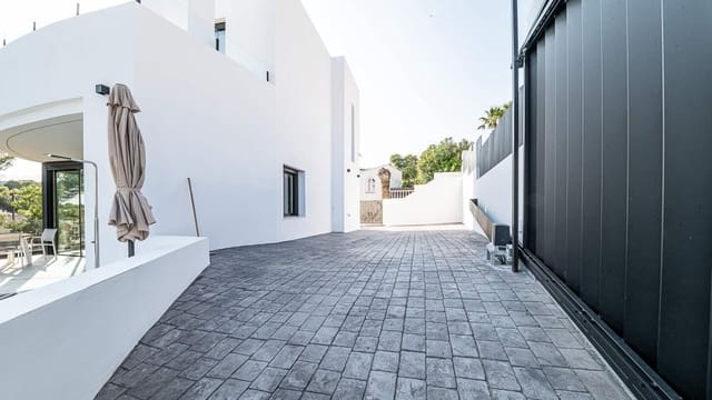 3 soveværelse Villa til salg i Benissa med swimmingpool garage - € 1.250.000 (Ref: 9937251)