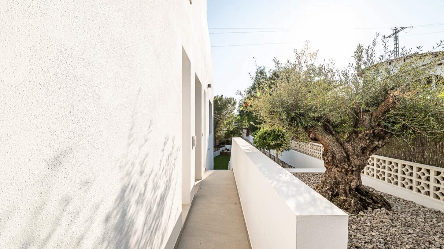 3 soverom Villa til salgs i Benissa med svømmebasseng garasje - € 1 250 000 (Ref: 9937251)