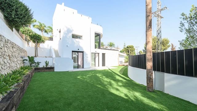3 soveværelse Villa til salg i Benissa med swimmingpool garage - € 1.250.000 (Ref: 9937251)