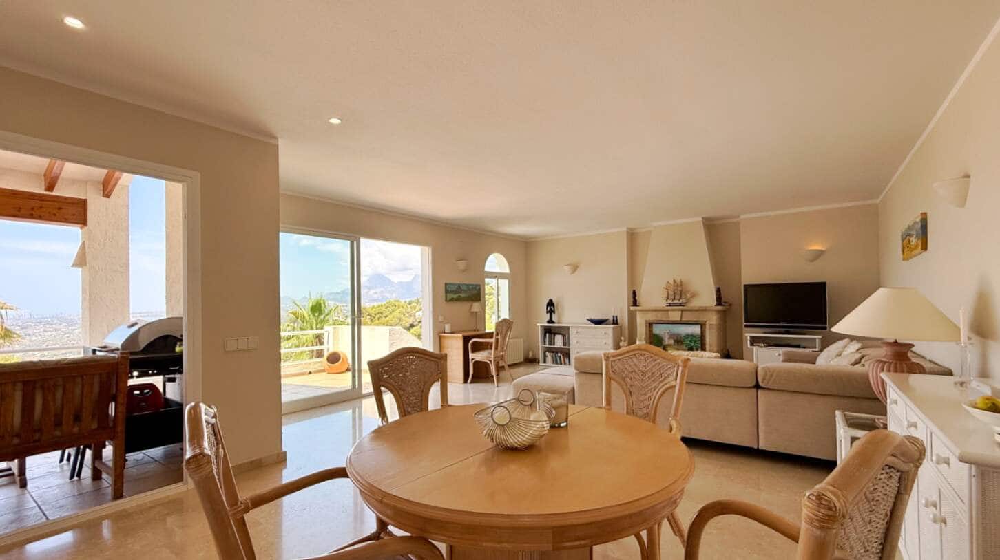 3 quarto Moradia para venda em Altea com piscina garagem - 849 000 € (Ref: 9941214)