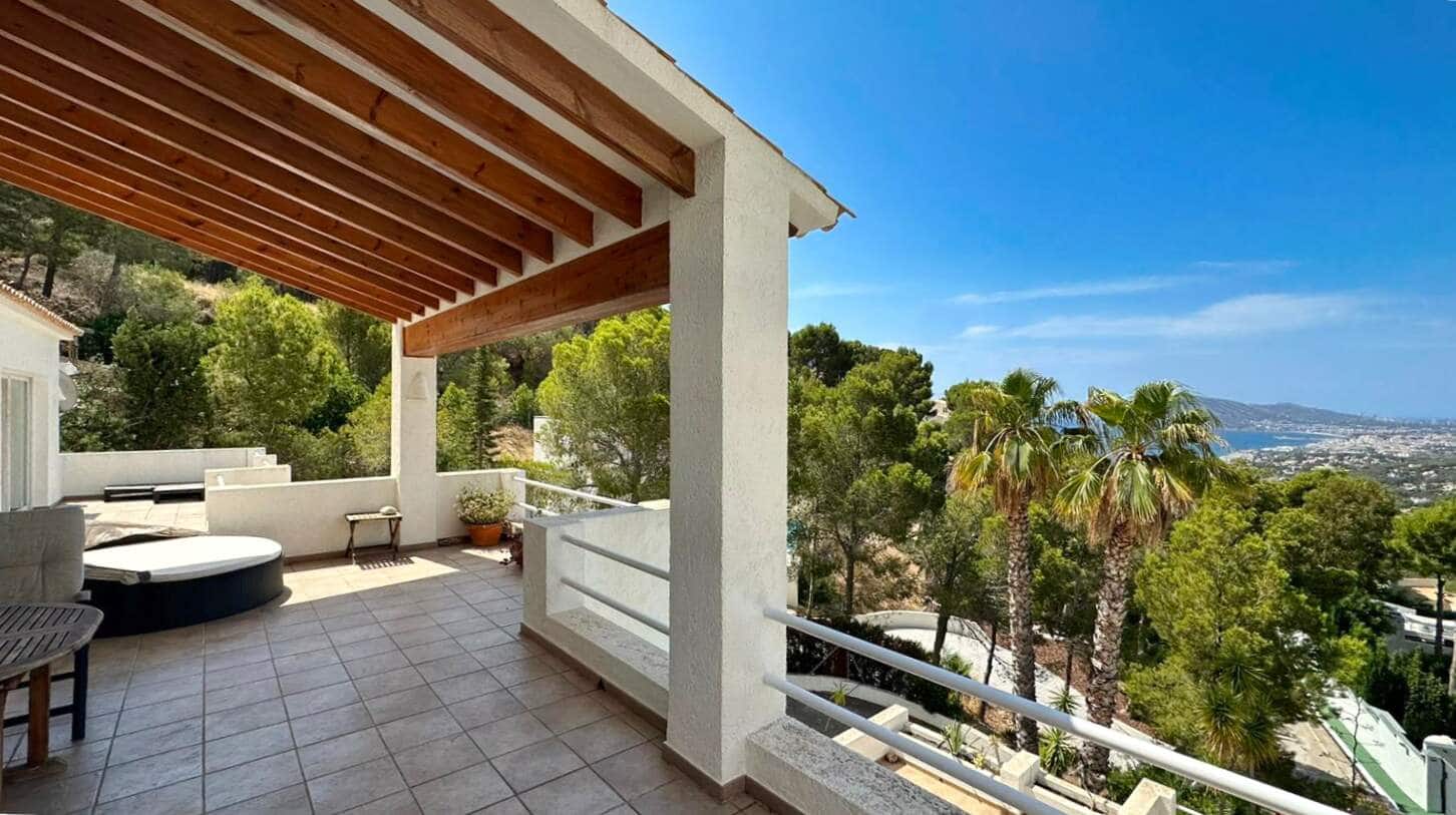 3 quarto Moradia para venda em Altea com piscina garagem - 849 000 € (Ref: 9941214)