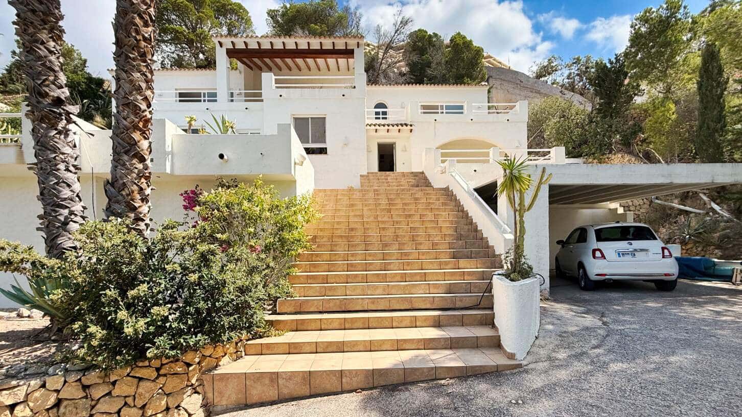 3 quarto Moradia para venda em Altea com piscina garagem - 849 000 € (Ref: 9941214)