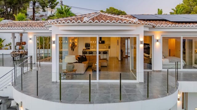 5 sypialnia Willa na sprzedaż w Benissa z basenem garażem - 3 850 000 € (Ref: 9962286)