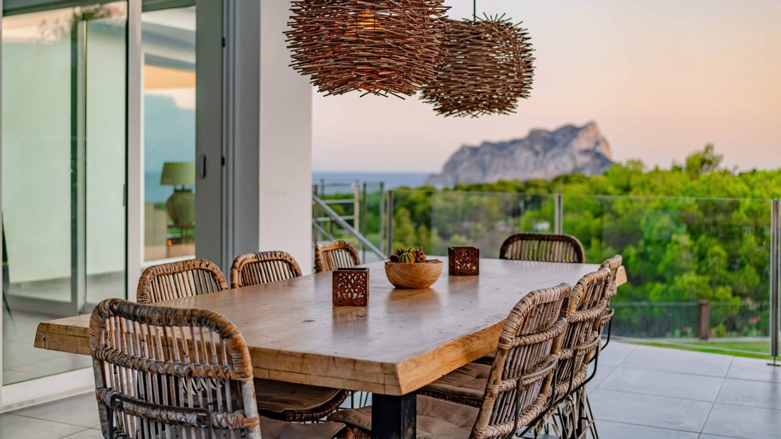5 bedroom Villa for sale in Benissa with pool garage - € 3,850,000 (Ref: 9962286)