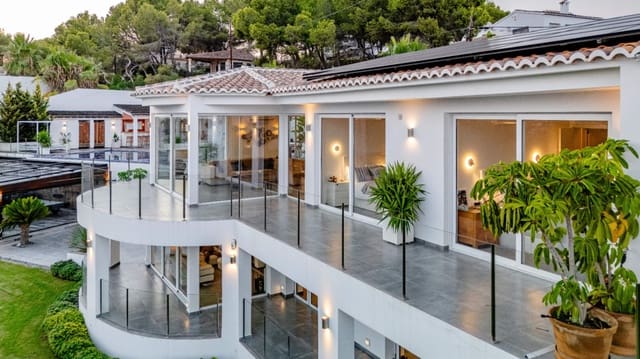 5 sypialnia Willa na sprzedaż w Benissa z basenem garażem - 3 850 000 € (Ref: 9962286)