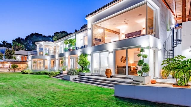 5 sypialnia Willa na sprzedaż w Benissa z basenem garażem - 3 850 000 € (Ref: 9962286)