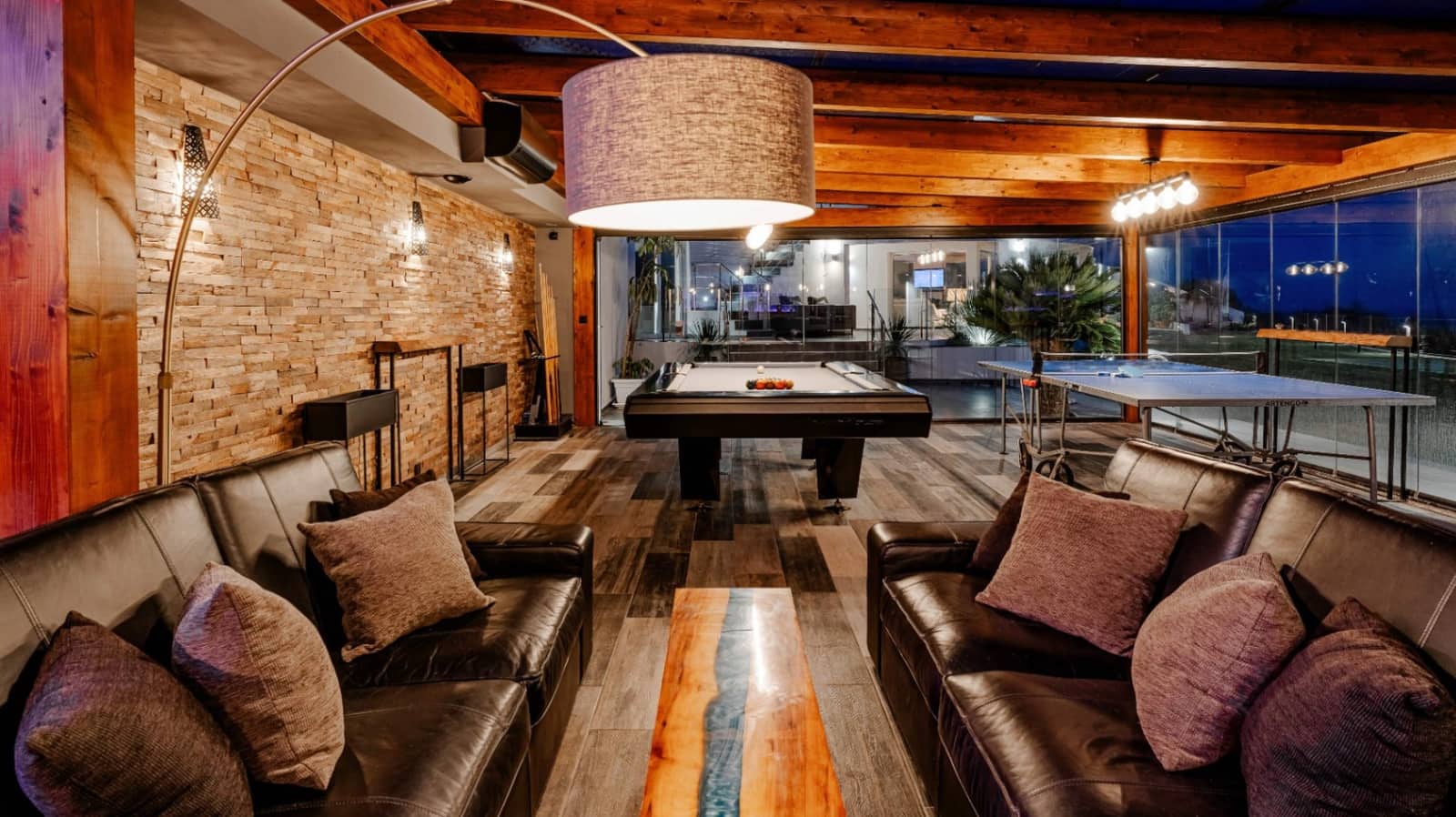 5 bedroom Villa for sale in Benissa with pool garage - € 3,850,000 (Ref: 9962286)