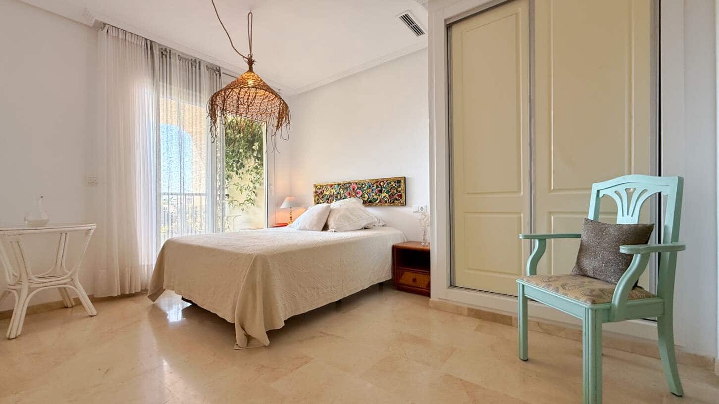 Apartamento de 2 habitaciones en Altea en venta con piscina garaje - 325.000 € (Ref: 9996056)