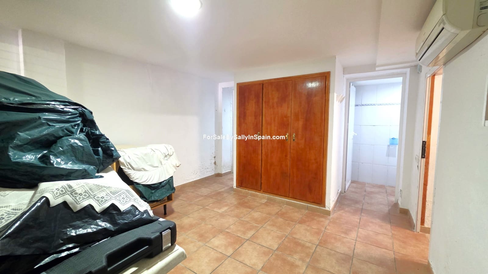 4 quarto Moradia Geminada para venda em Miramar com garagem - 449 000 € (Ref: 10052153)