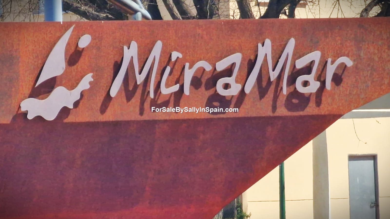 4 quarto Moradia Geminada para venda em Miramar com garagem - 449 000 € (Ref: 10052153)