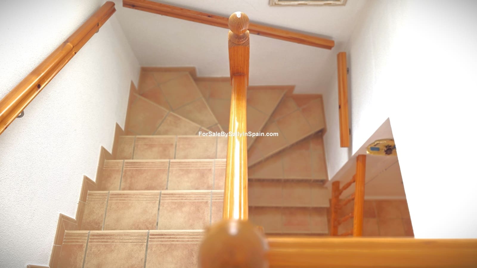 4 quarto Moradia Geminada para venda em Miramar com garagem - 449 000 € (Ref: 10052153)