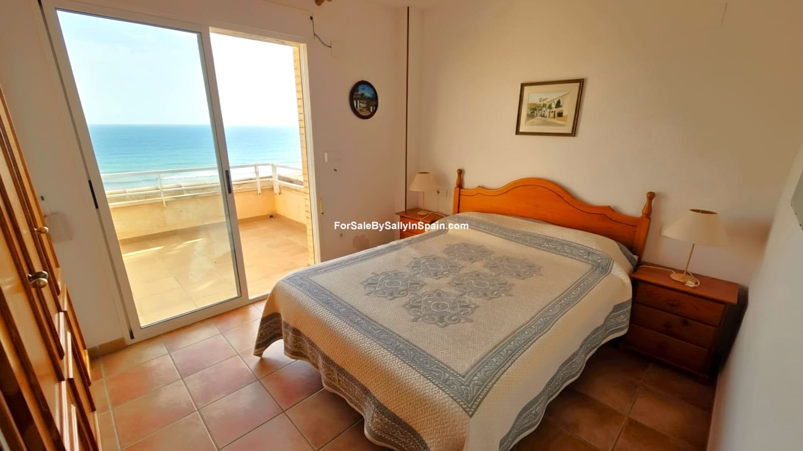 4 quarto Moradia Geminada para venda em Miramar com garagem - 449 000 € (Ref: 10052153)