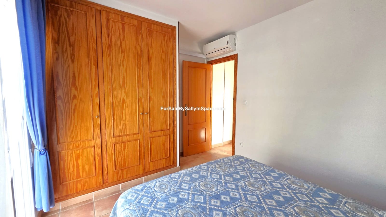 4 quarto Moradia Geminada para venda em Miramar com garagem - 449 000 € (Ref: 10052153)