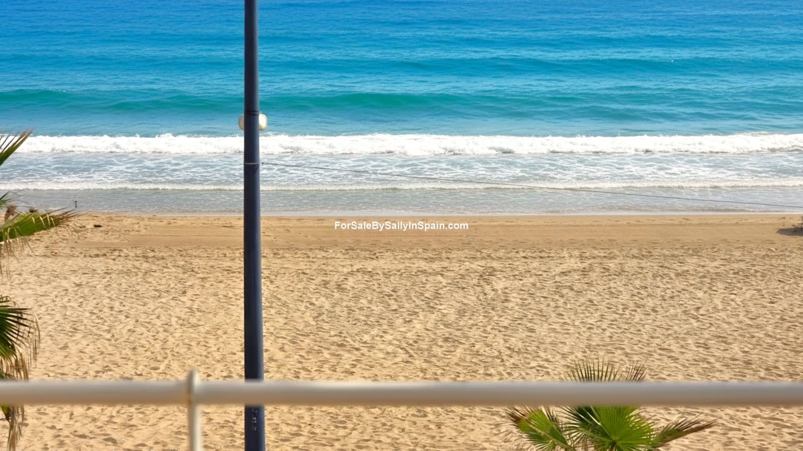 4 quarto Moradia Geminada para venda em Miramar com garagem - 449 000 € (Ref: 10052153)