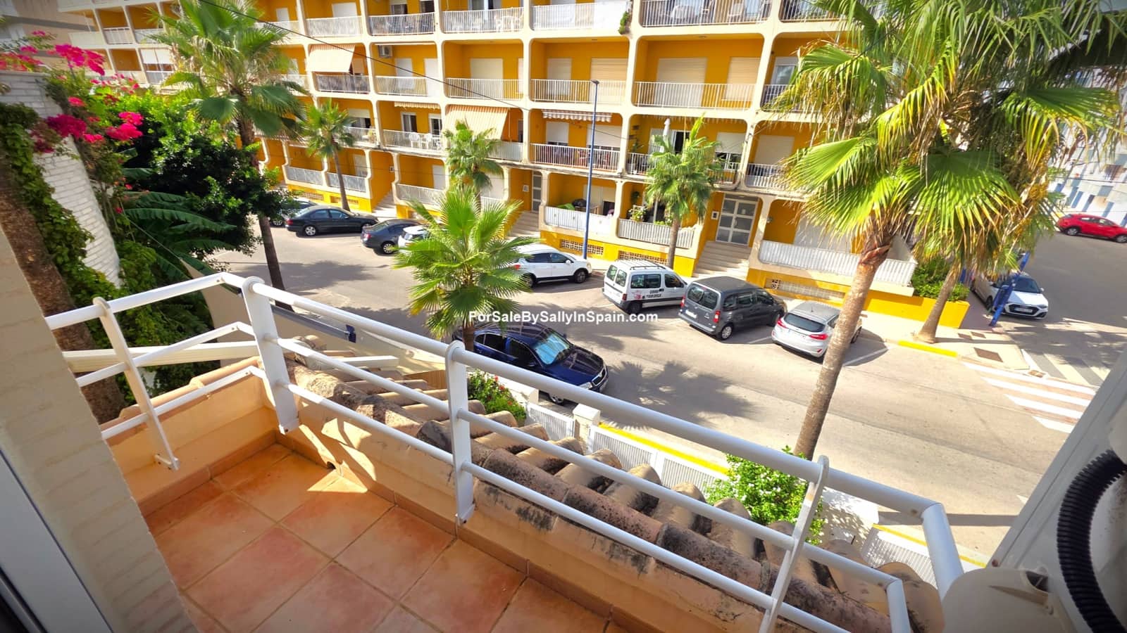 4 quarto Moradia Geminada para venda em Miramar com garagem - 449 000 € (Ref: 10052153)