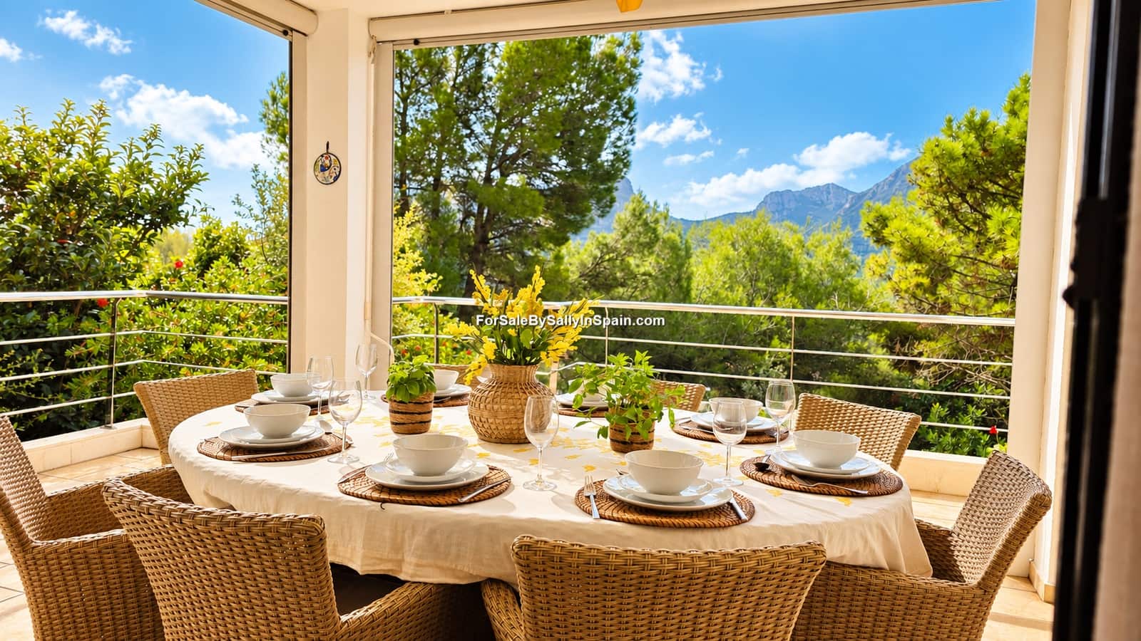 5 bedroom Villa for sale in Barx with pool garage - € 695,000 (Ref: 10163494)