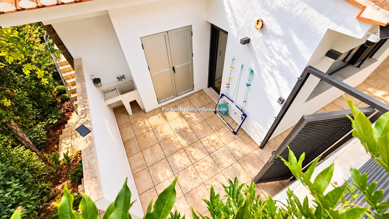 5 bedroom Villa for sale in Barx with pool garage - € 695,000 (Ref: 10163494)