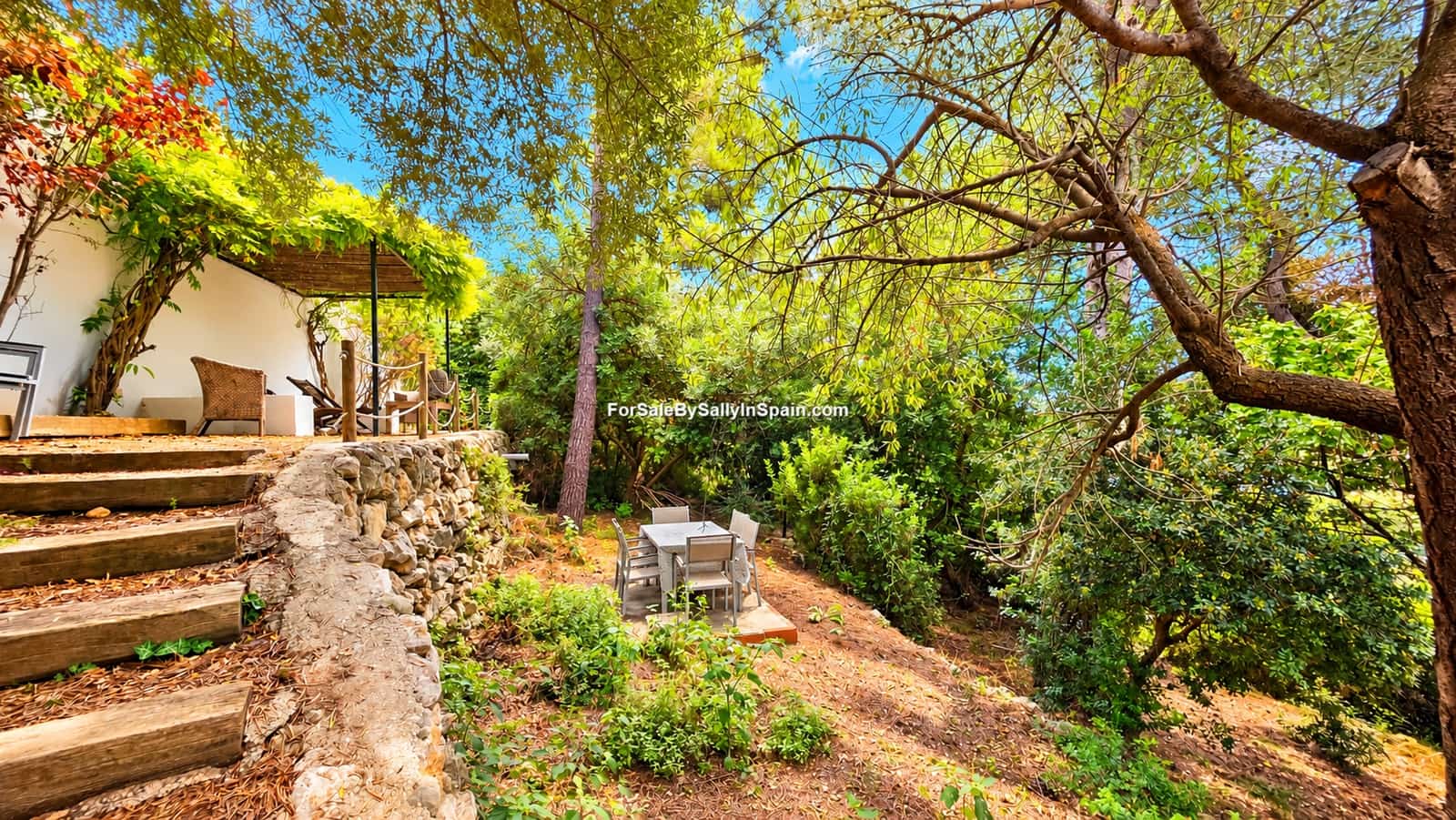 5 bedroom Villa for sale in Barx with pool garage - € 695,000 (Ref: 10163494)