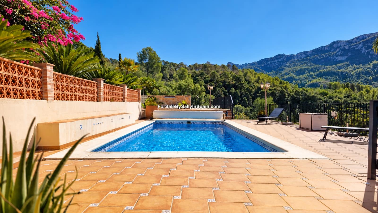 5 soveværelse Villa til salg i Pla de Corrals med swimmingpool garage - € 599.000 (Ref: 10165032)