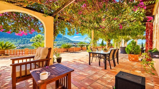 5 soveværelse Villa til salg i Pla de Corrals, Simat de la Valldigna med swimmingpool garage - € 599.000 (Ref: 10165032)