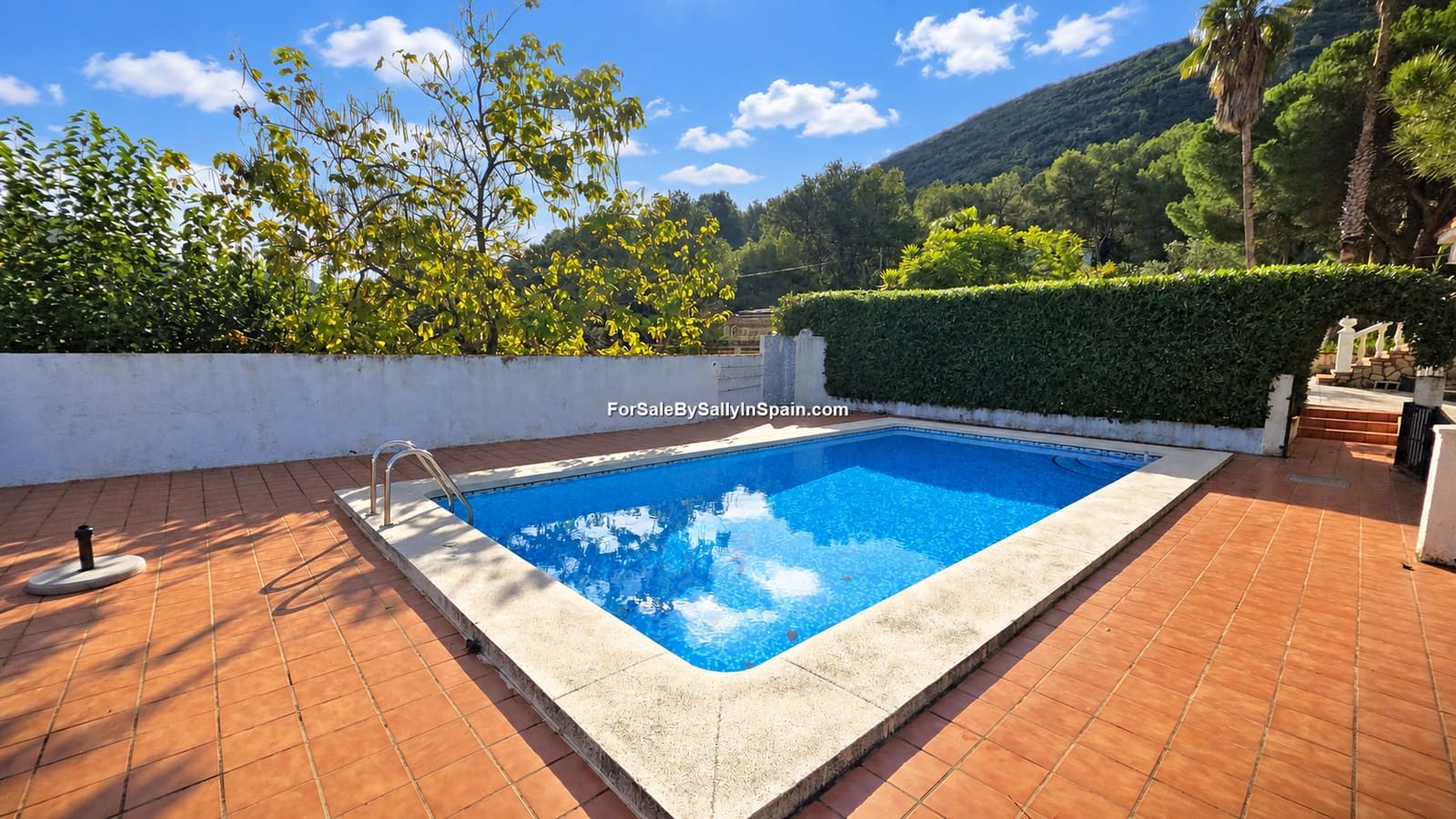 3 Zimmer Villa zu verkaufen in Barx mit Pool Garage - 269.000 € (Ref: 10183253)
