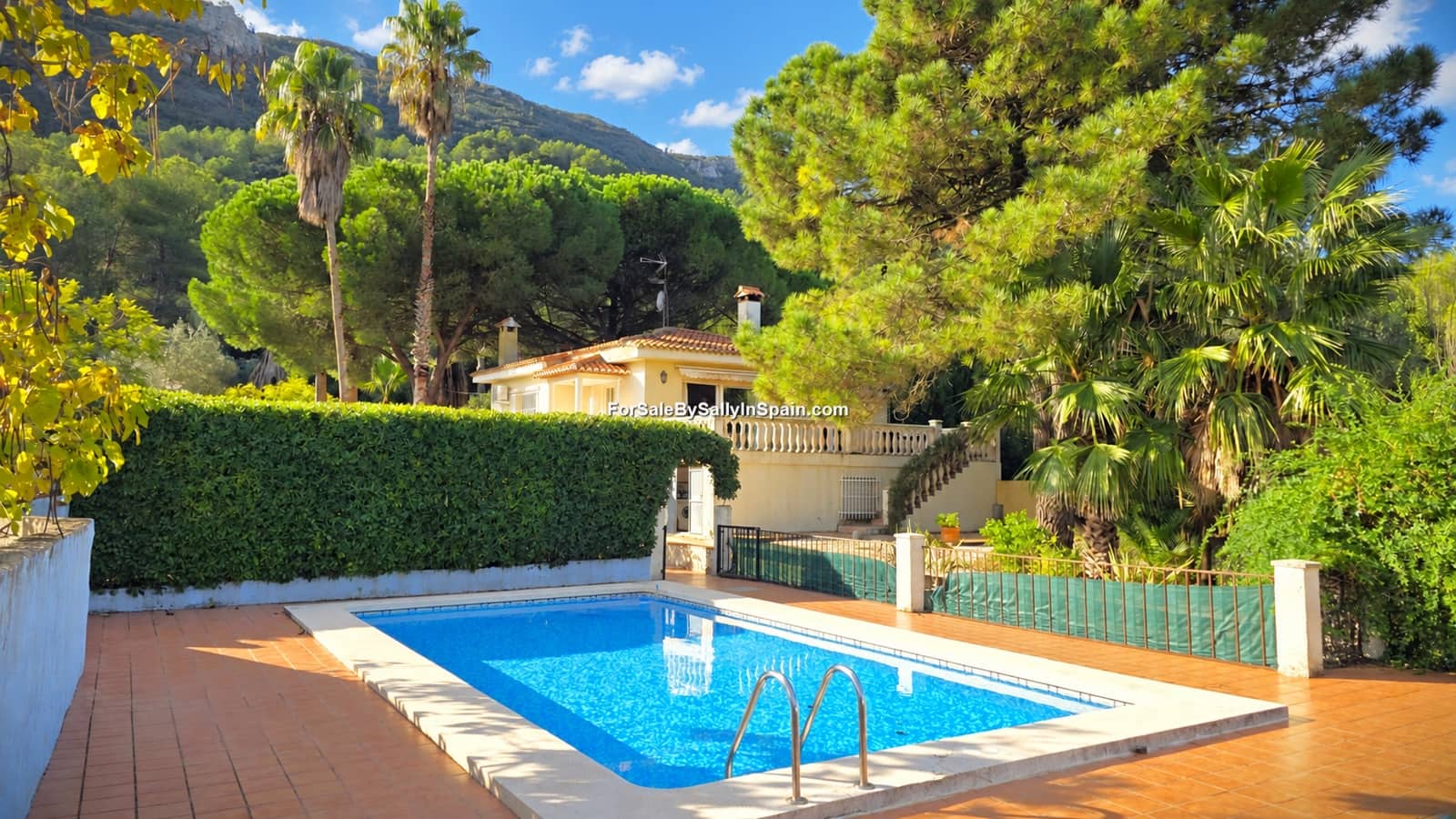 3 Zimmer Villa zu verkaufen in Barx mit Pool Garage - 269.000 € (Ref: 10183253)