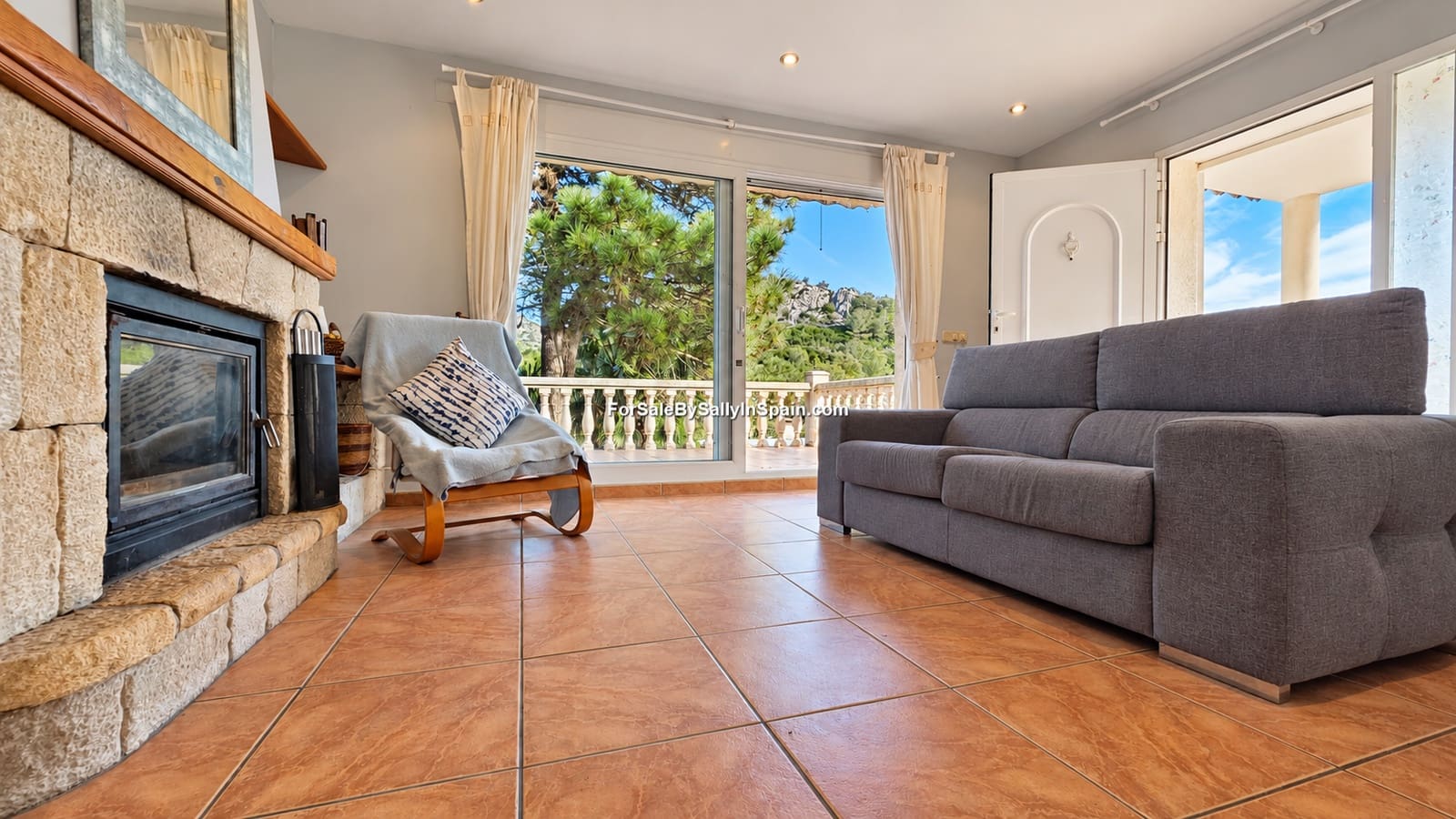 3 Zimmer Villa zu verkaufen in Barx mit Pool Garage - 269.000 € (Ref: 10183253)