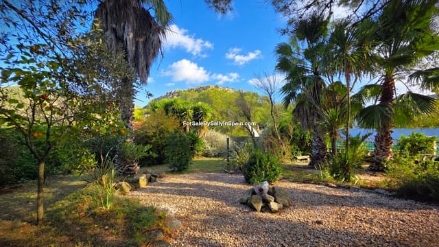3 Zimmer Villa zu verkaufen in Barx mit Pool Garage - 269.000 € (Ref: 10183253)