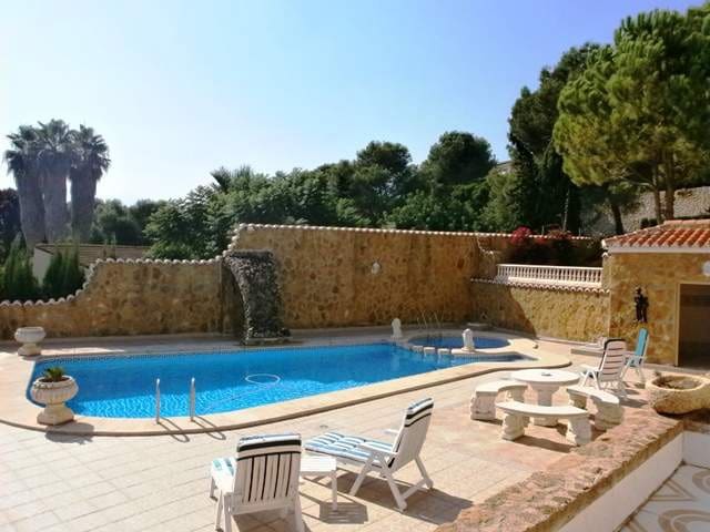 7 soveværelse Villa til salg i Gandia med swimmingpool - € 1.199.000 (Ref: 5649655)