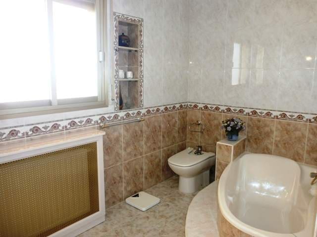 7 soveværelse Villa til salg i Gandia med swimmingpool - € 1.199.000 (Ref: 5649655)