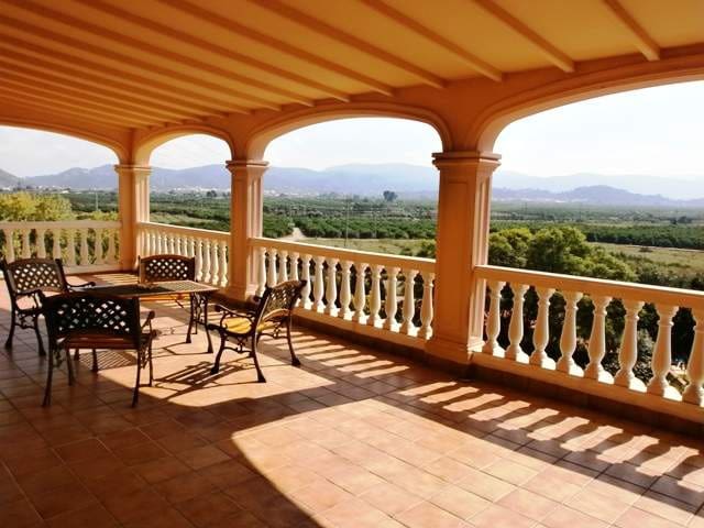 7 soveværelse Villa til salg i Gandia med swimmingpool - € 1.199.000 (Ref: 5649655)