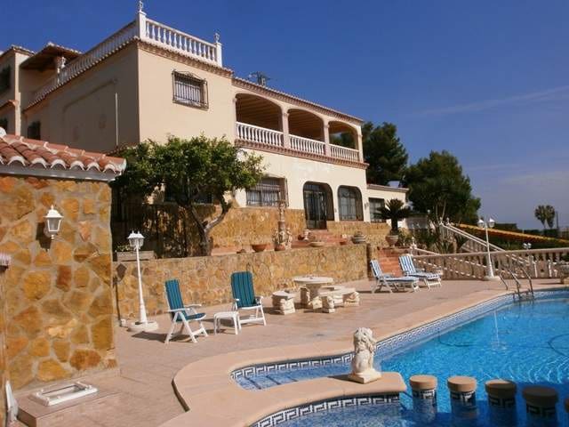 7 soveværelse Villa til salg i Gandia med swimmingpool - € 1.199.000 (Ref: 5649655)