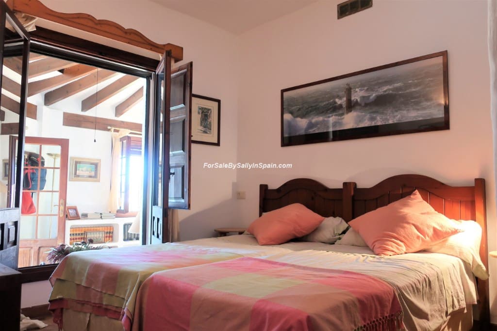 5 sypialnia Willa na sprzedaż w Moraira - 1 200 000 € (Ref: 5657325)