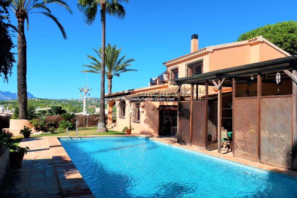 5 sypialnia Willa na sprzedaż w Moraira - 1 200 000 € (Ref: 5657325)