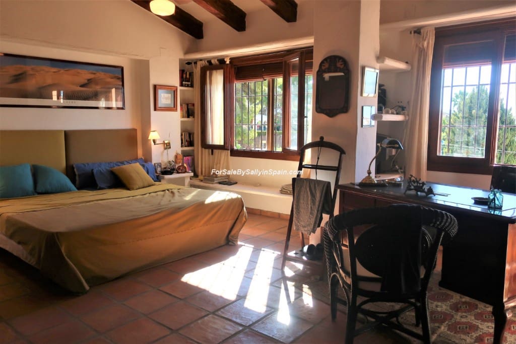 5 sypialnia Willa na sprzedaż w Moraira - 1 200 000 € (Ref: 5657325)